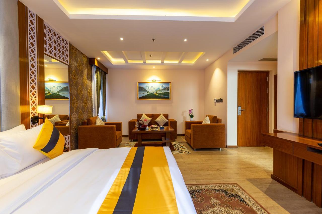 Dream International Hotel Rummindei Buitenkant foto